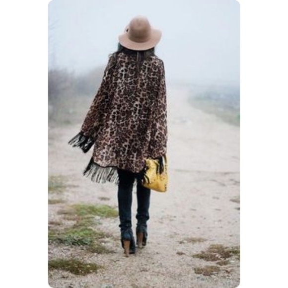 💕VERONICA M💕 Fringe Leopard Print Kimono Medium NWOT - Picture 13 of 13